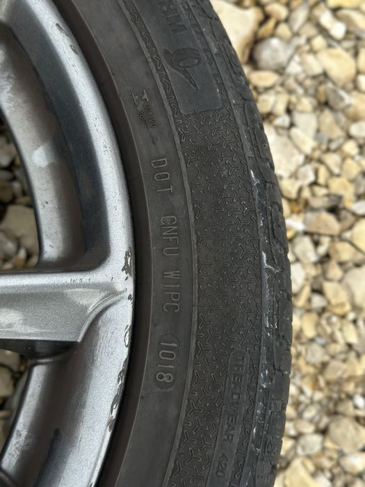 Audi 18 5x112 8J ET45 с летни гуми