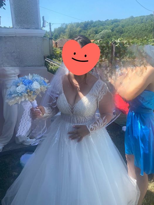 Vând rochie de mireasă