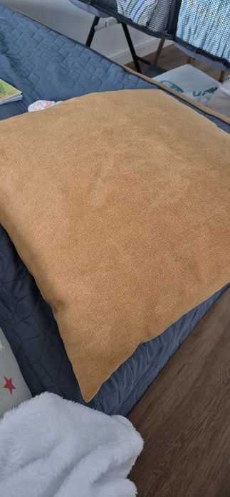 Pernă decorativa pentru canapea