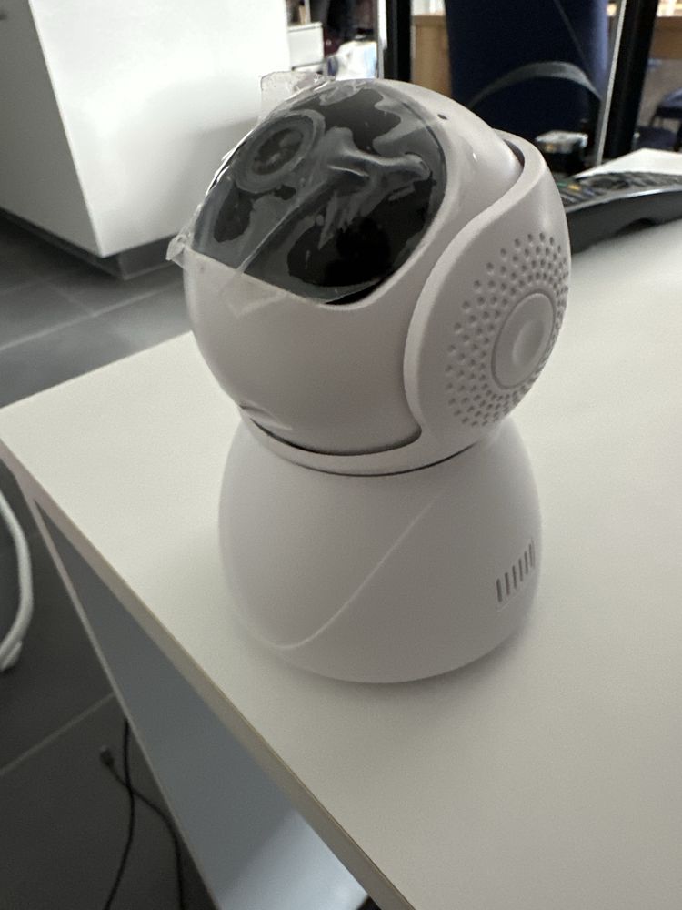 Camera 360 wifi cu cloud sau micro sd