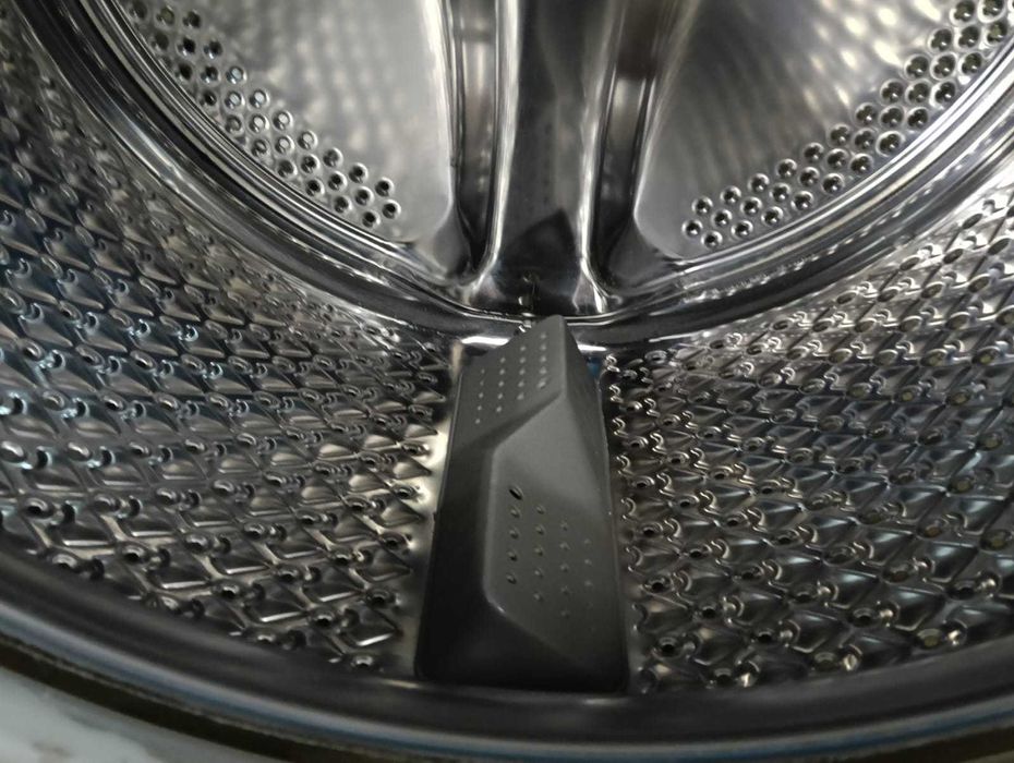 Cuva completa masina de spalat cu uscator Beko HTV8733XS0, ansamblu