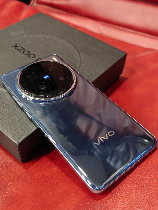 Нов Vivo X200 Pro 16/512 син - 200mpx Zeiss камера; 6000mAh