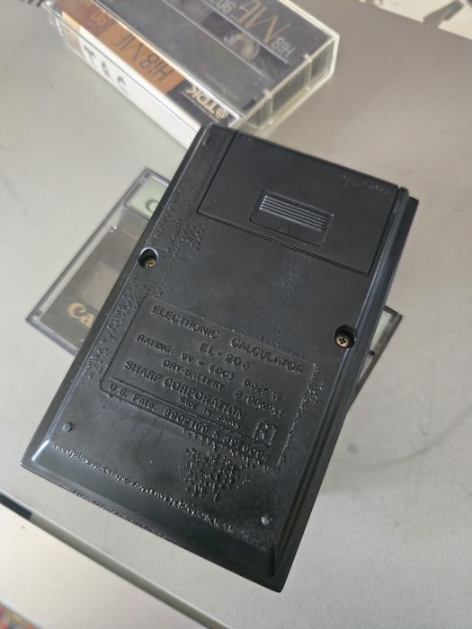 Calculator de buzunar Sharp El-206