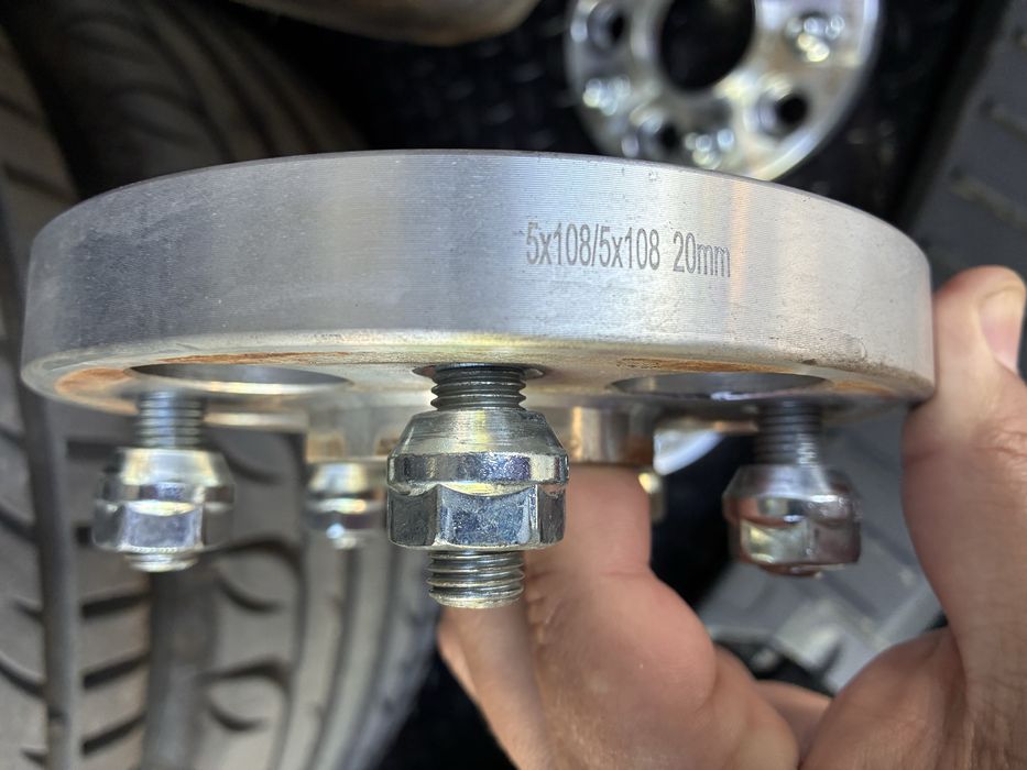 Фланци за Форд Като нови