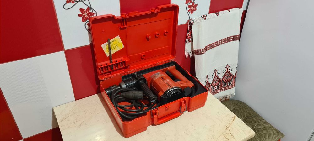HILTI rotopercutor sds = 600 lei
