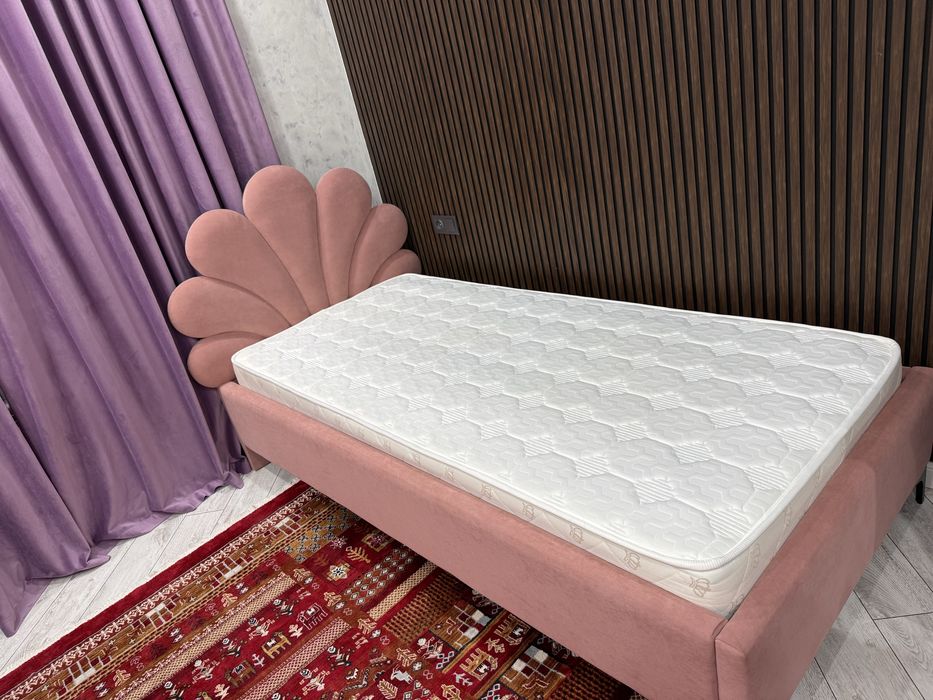 Кровать продается 2 шт