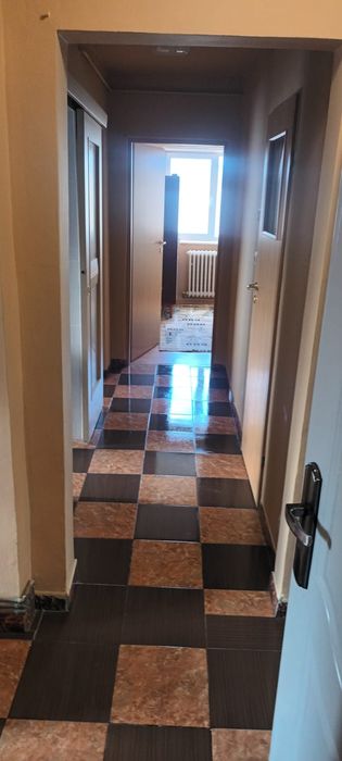 Inchiriez apartament 3 camere Manastur mobilat, cu loc de parcare.