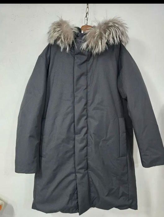 Пуховик с натуральном мехом