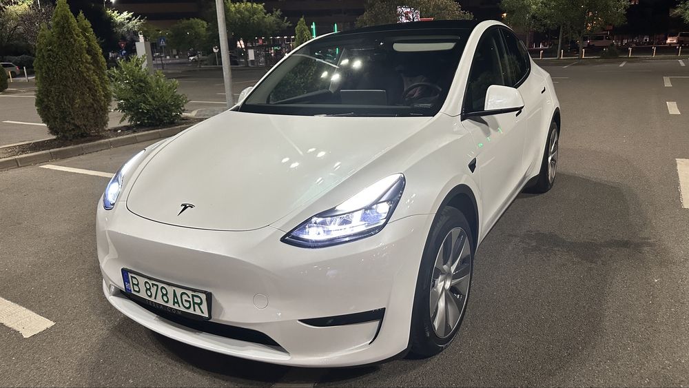 Vand Tesla Model Y standard range 2023