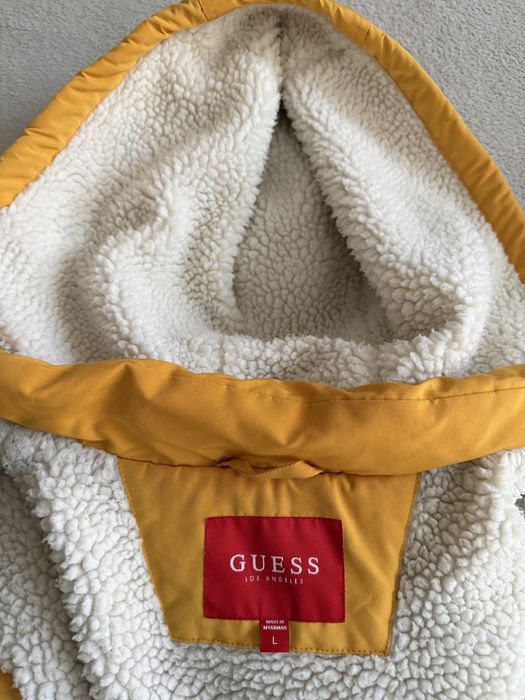 Оригинално зимно  яке Guess