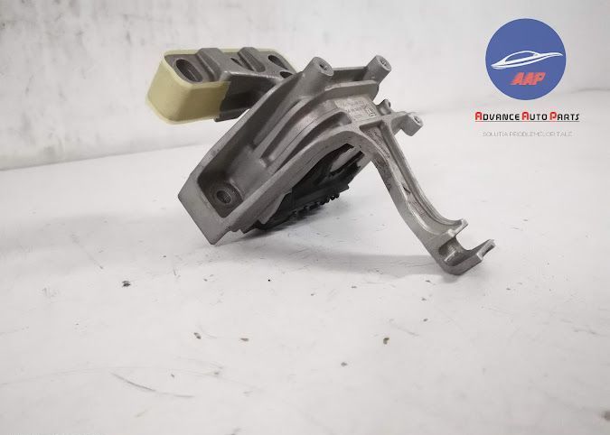 Тампон Опора Двигател Дясна / Tampon Opora Dvigatel Dyasna оригинален