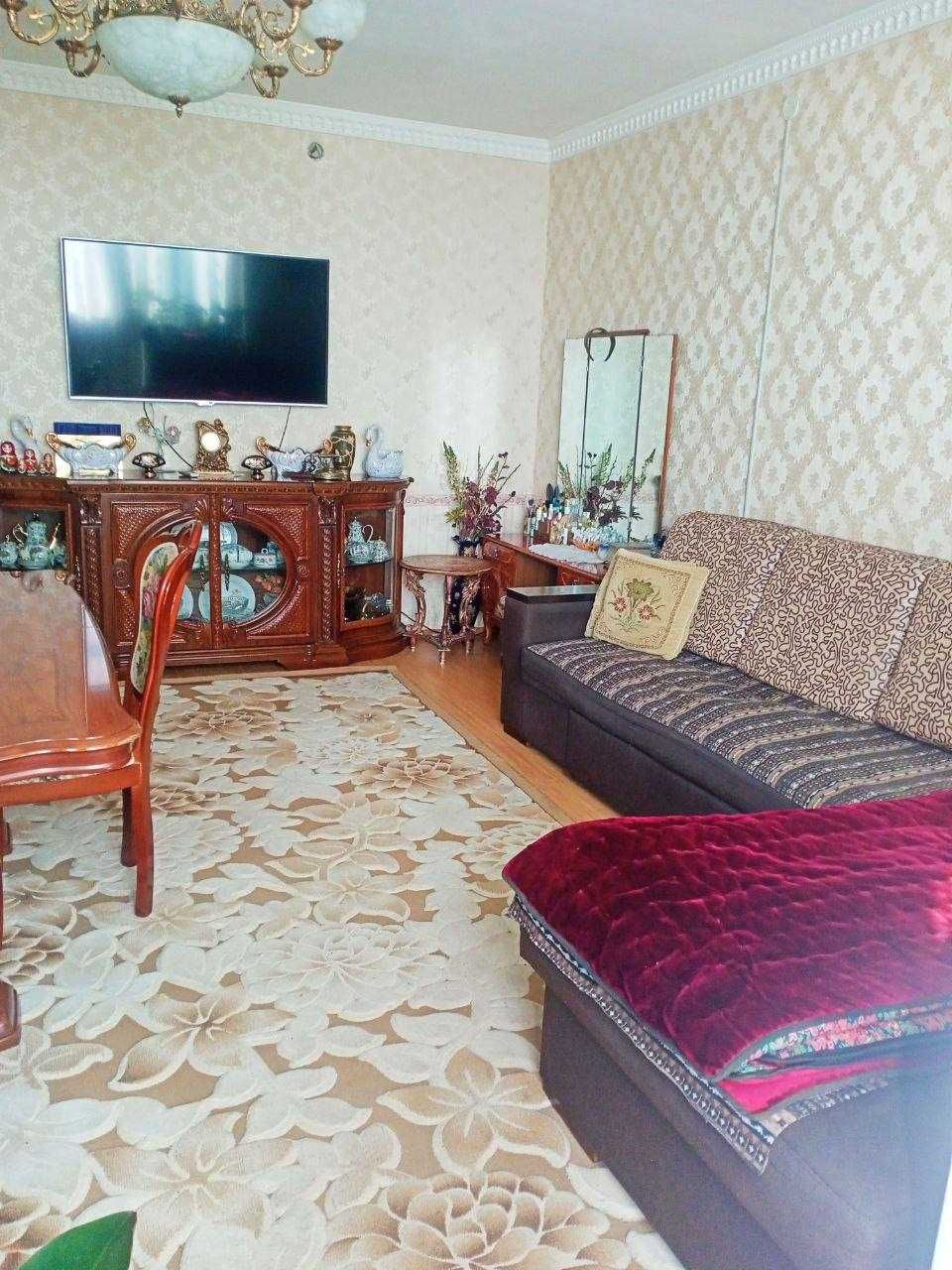 Продается 3 комнатная квартира Центр Markazda 3 xonali kvartira 3/4/9