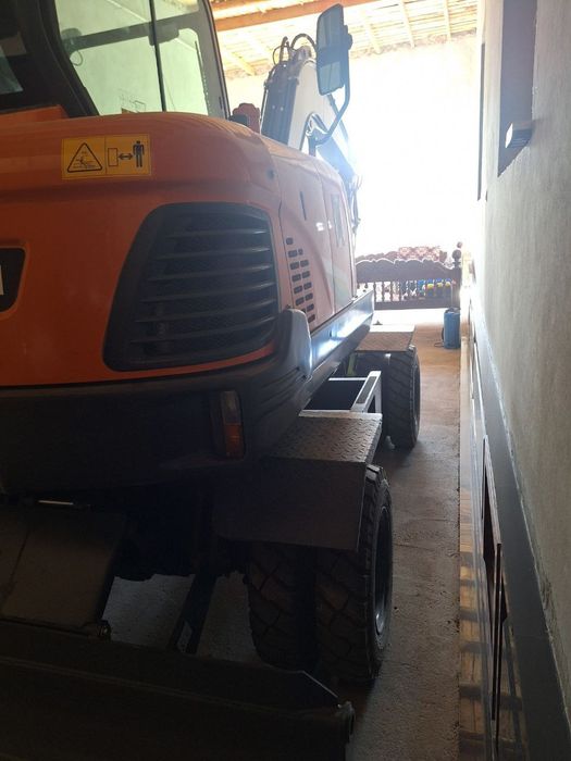 Мини экскаватор Девелон