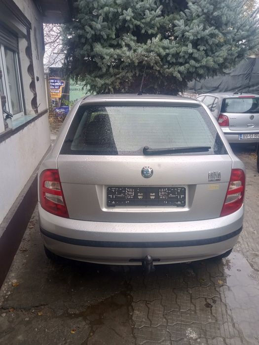 Vând Skoda Fabia