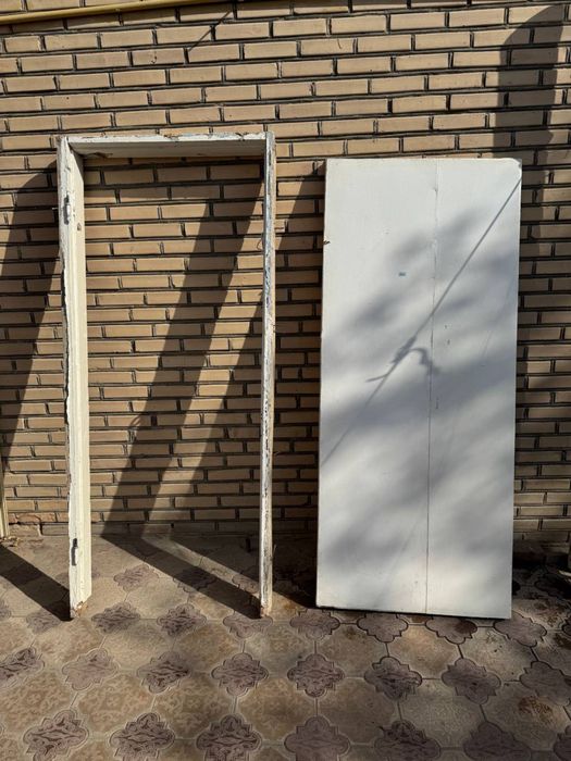 Продаются деревянные окна и двери. Дёшево!