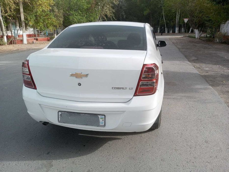 Автомобиль марка кобалт