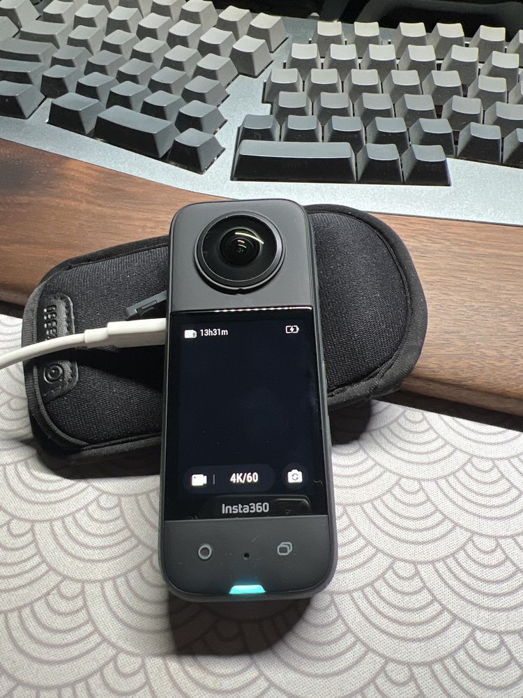 Камера Insta 360 x3