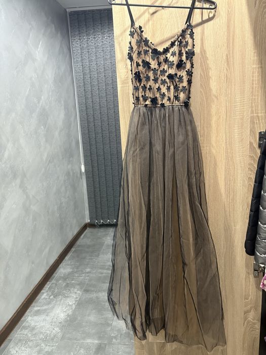 Рокля loretti с-р-р