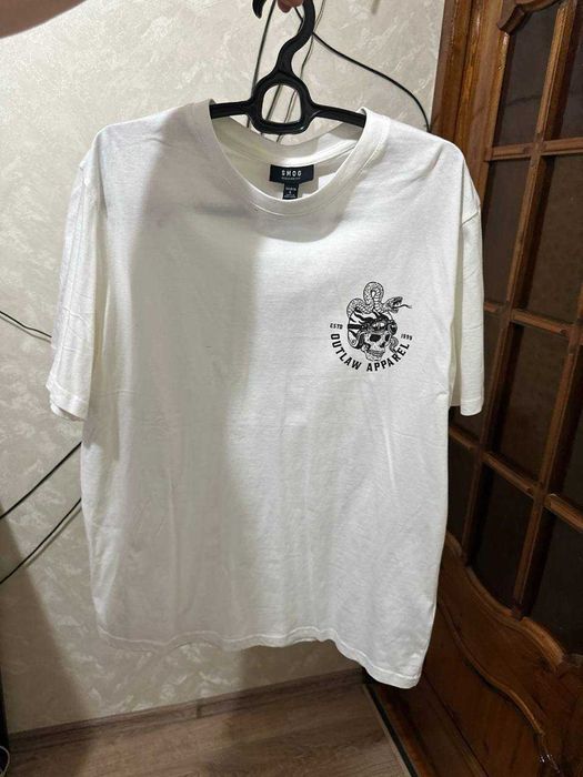 Продам мужскую футболку