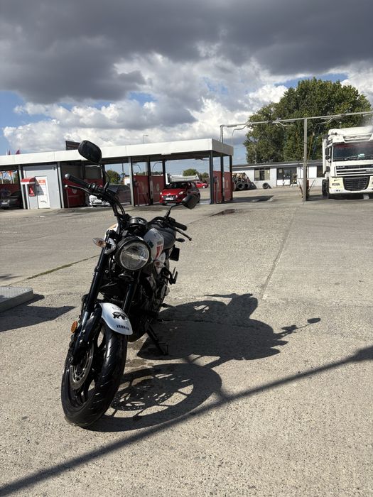 Yamaha xsr 125 (motor identic cu yzf)
