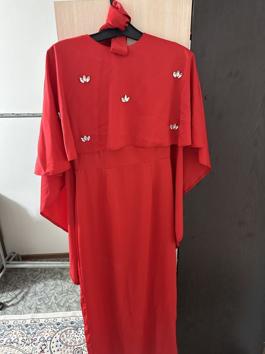 Вечерное платье