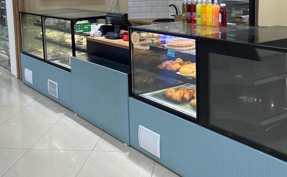 витринный холодильник