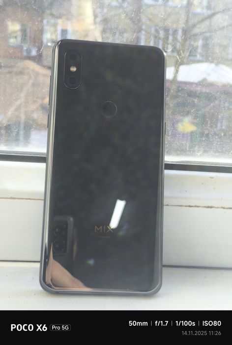 Продам Mi mix 3 6/128 и Xiaomi Mi A3 4/64