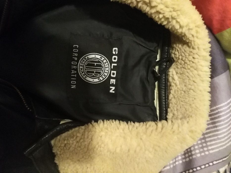 Продавам запазено черно кожено яке - естествена дебела агнешка кожа