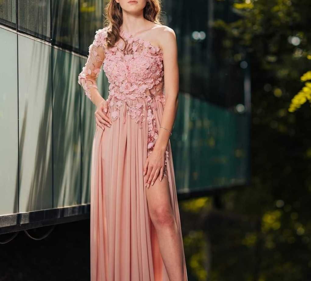 Rochie de seară roz