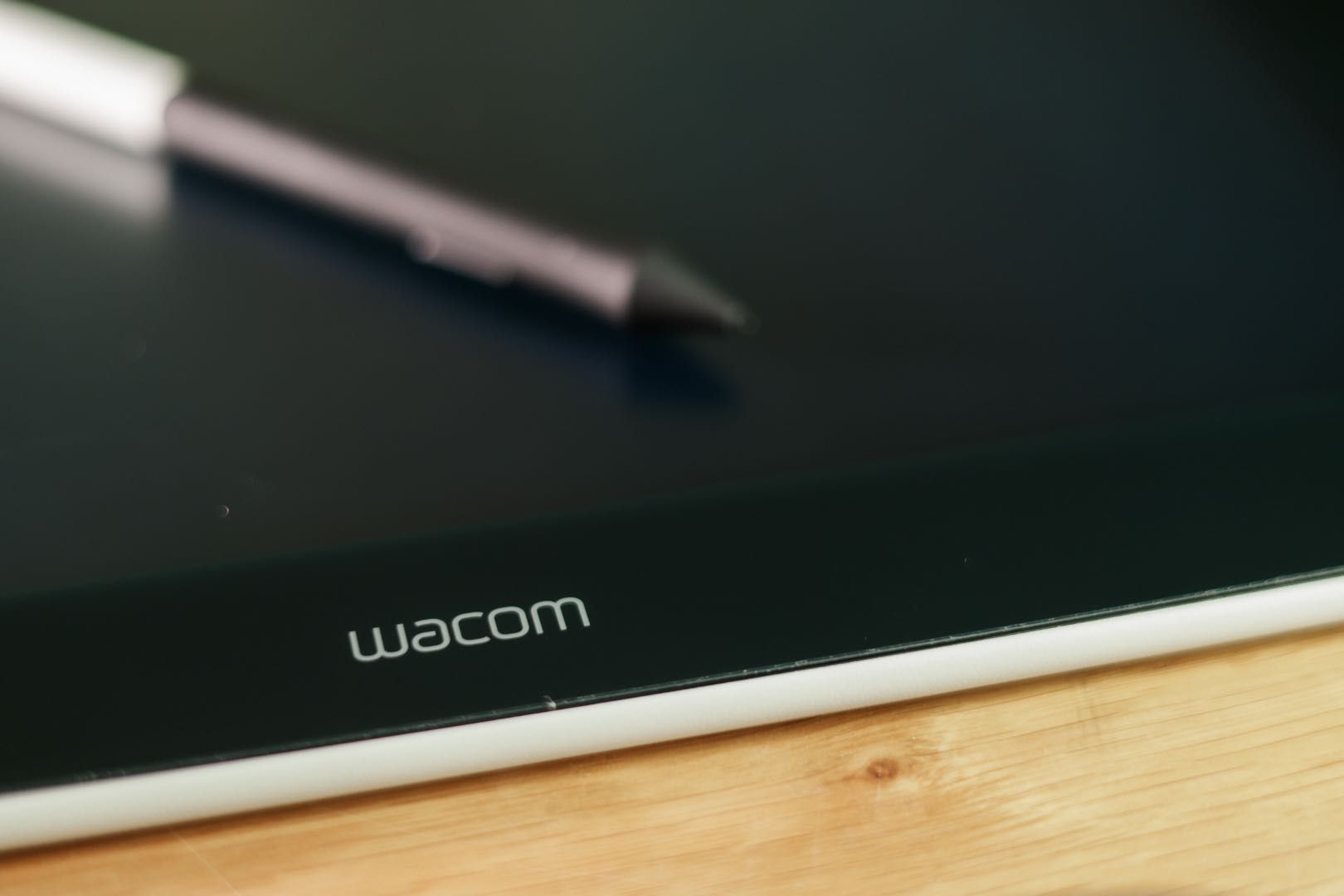 Vand tableta grafica WACOM 13" ONE