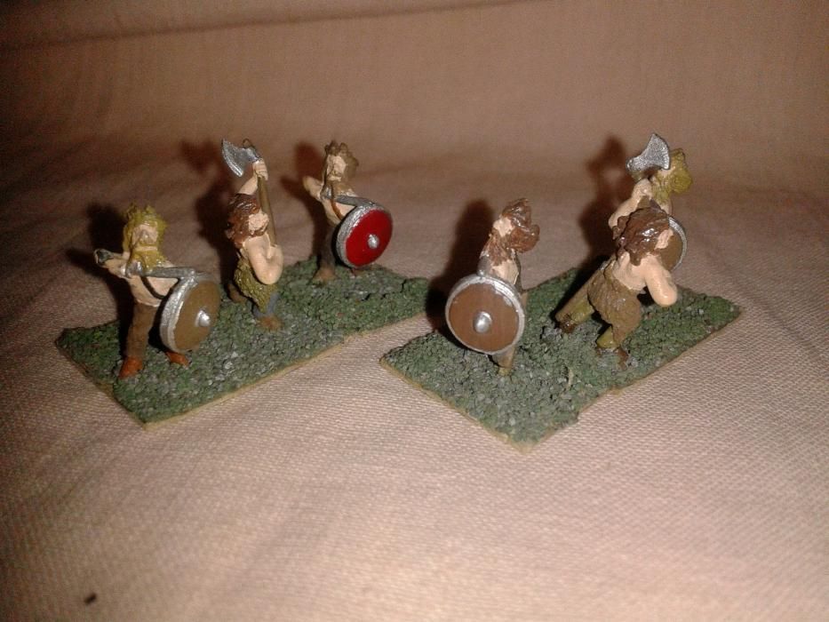 13 soldati vikingi metalici 15mm figurine pictate soldatei