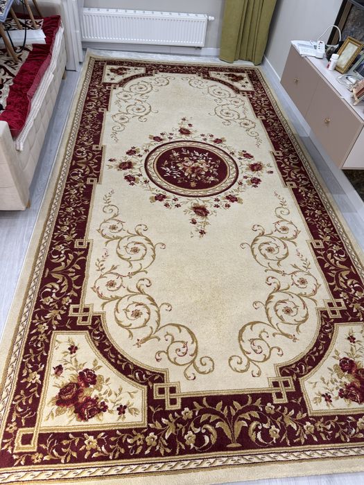 Продам шикарный ковер 2х4 метра