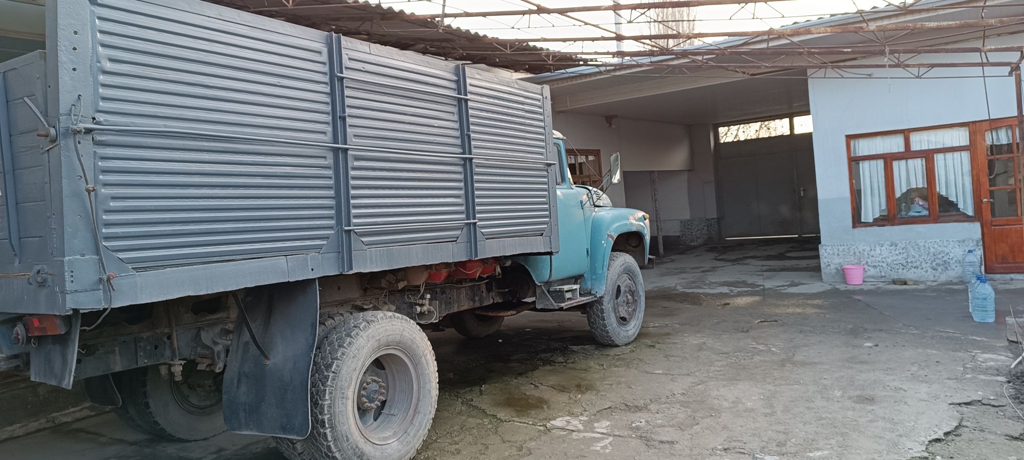 Zil bartavoy sotiladi