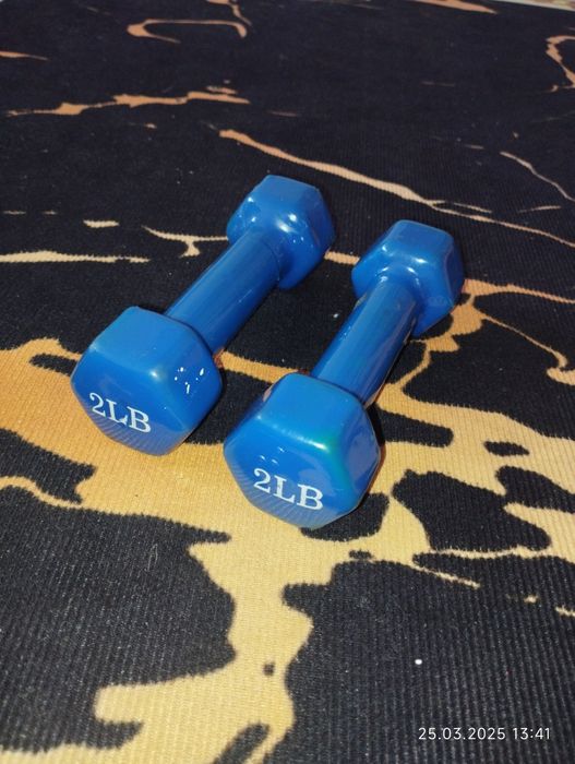 Продам гантели  не дорого