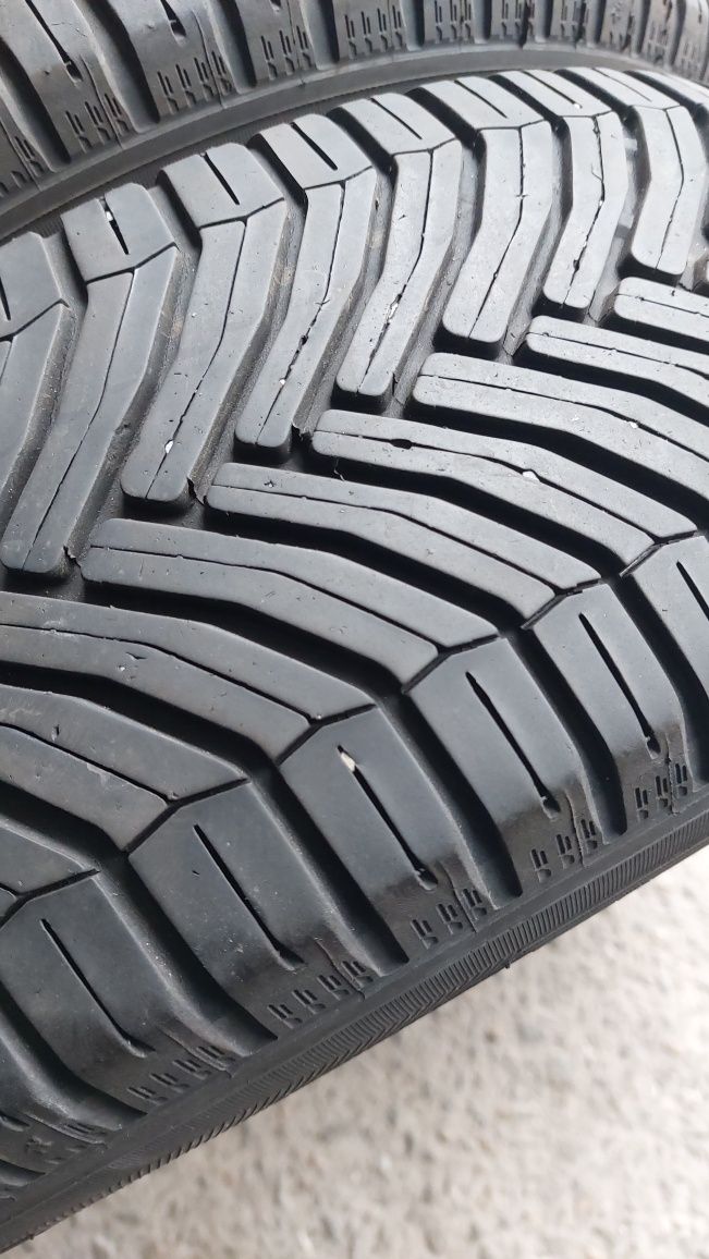 Всесезонни гуми 195/65/15 Michelin CrossClimate 2 броя
