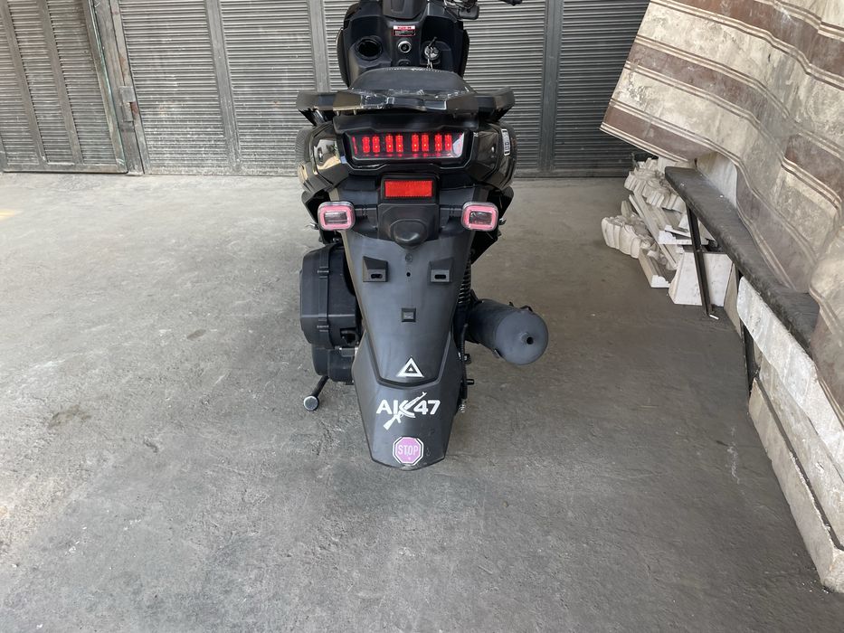 Skuter tank sotiladi