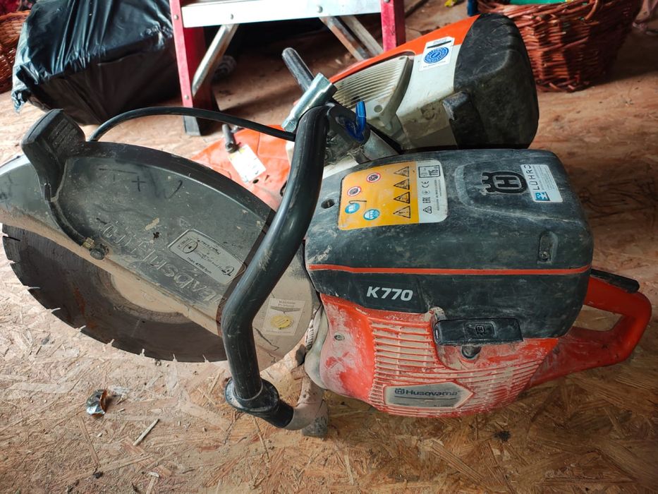 Drujba, debitor de asfalt STIHL si HUSQVARNA