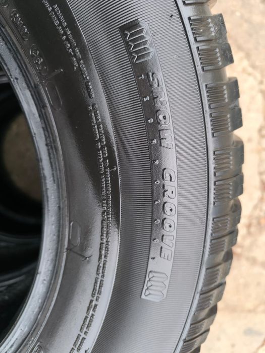 Зимние шины с шипами. 265/70 р17. Cooper discoverer m+s. Snow groove