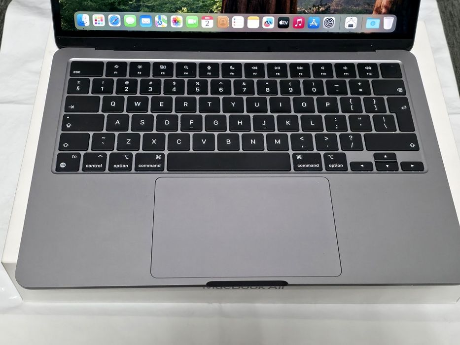 256GB MacBook Air 13" m3 Гаранция EMAG 2026г. Space Gray | Сив