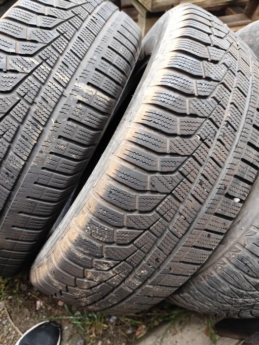 Vând cauciucuri de iarnă folosite o iarnă 2015/65/17 Tiguan