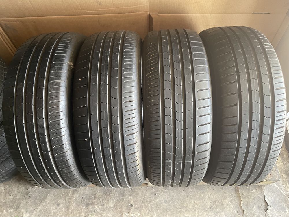 205/60/R16 Vredestein Ultrac Satin