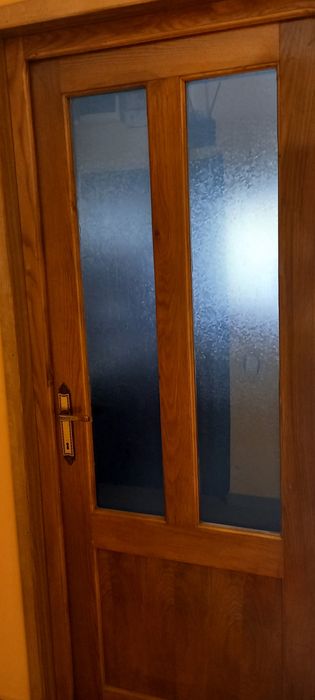 Uși de interior lemn masiv