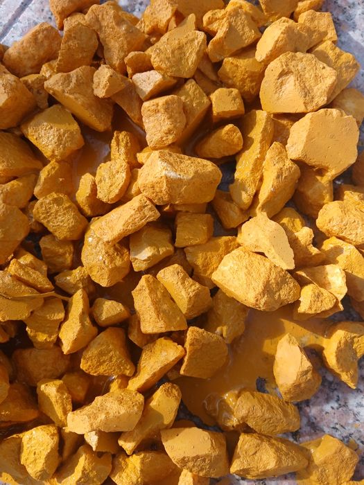 Piatra ,marmura decorativa diferite culori si diferite dimensiuni,