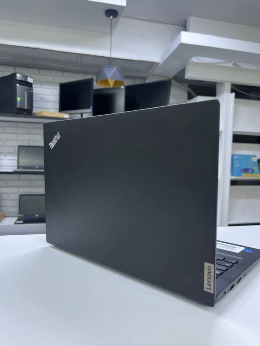 ThinkPad 2021 core i5-11