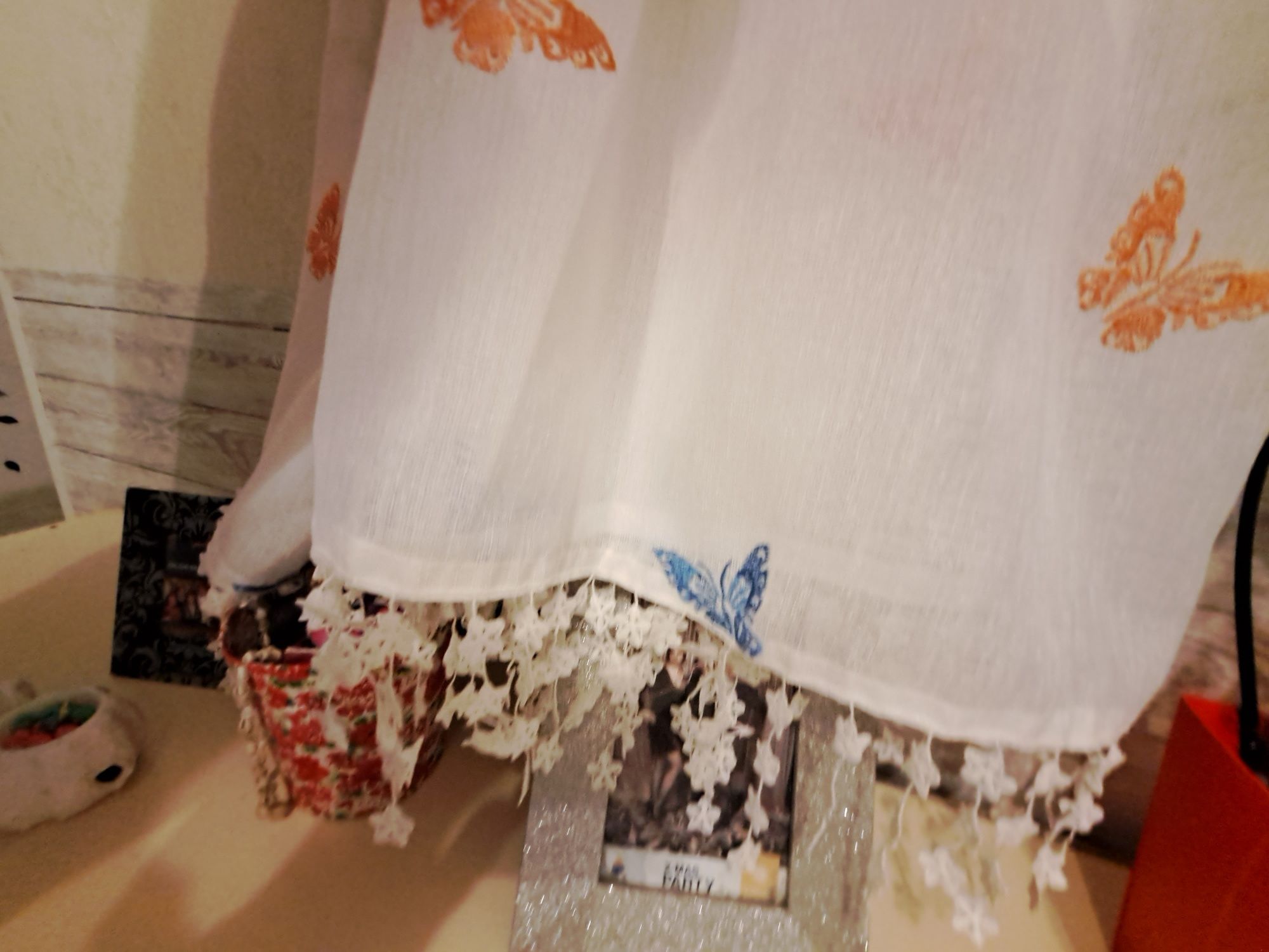 Perdea de in cu broderie aplicata!!