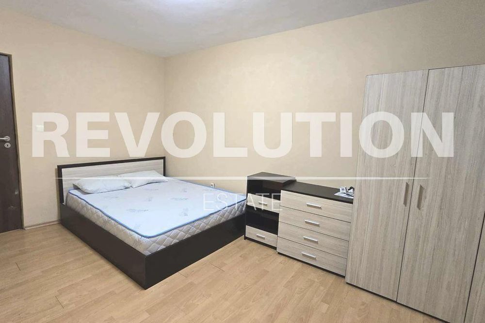 Двустаен апартамент в района на Колхозен пазар!