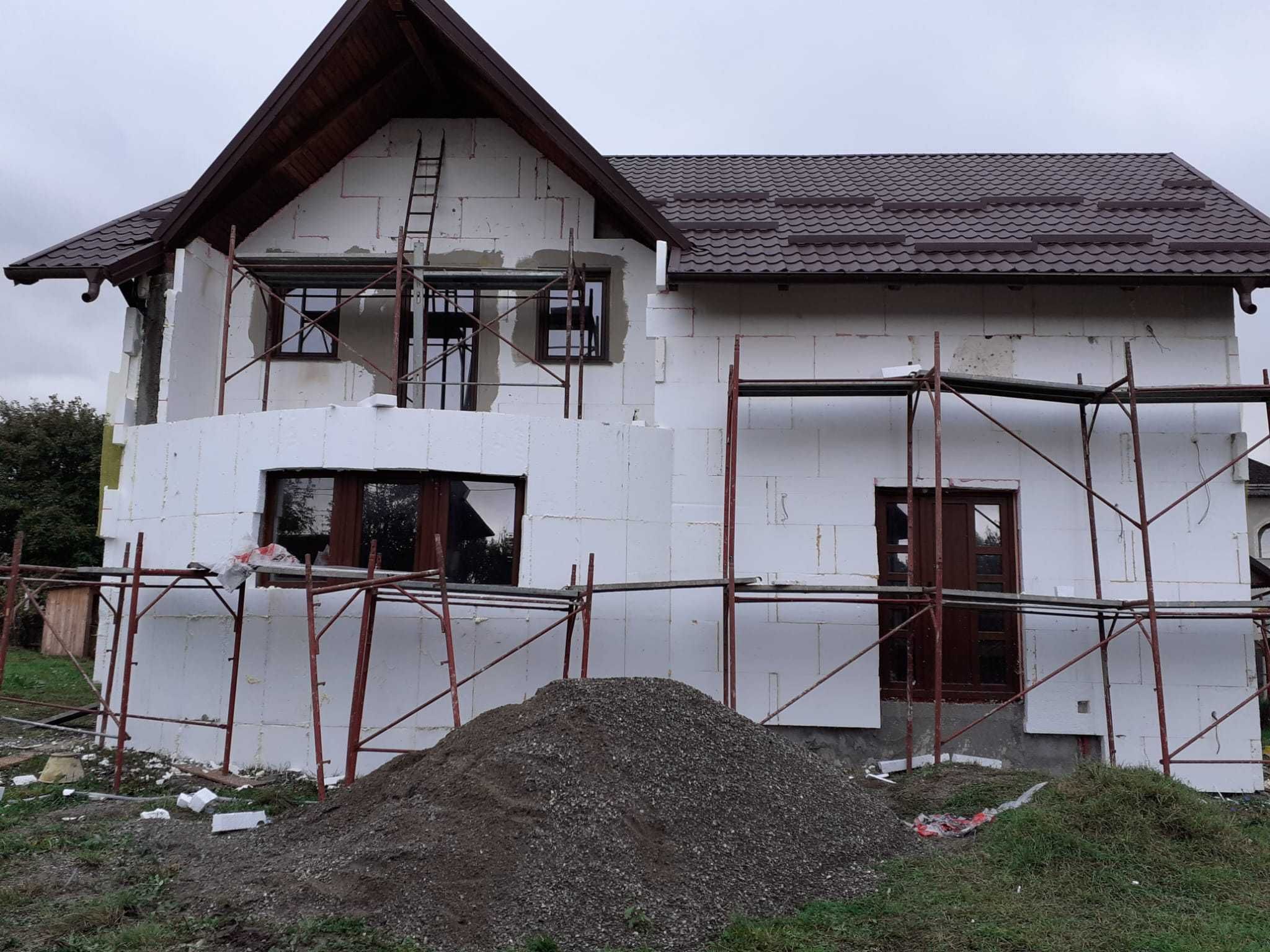 Echipa meseriași serioasă