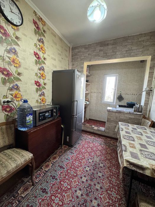 Chilonzor tumani 19mavze 64 uy 13 xonadon, 7 qavat. 3 xona.