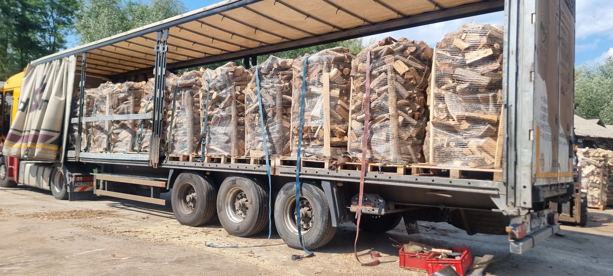 Lemn de foc cu încărcare din depozit Făget, jud Timiș