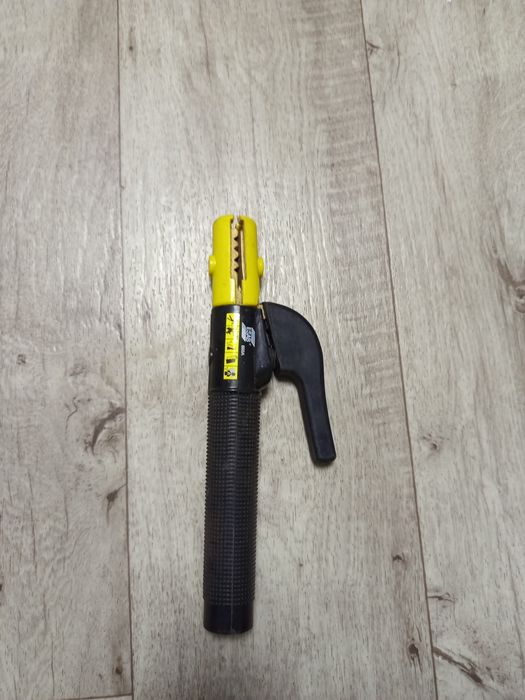 Продаётся держатель электрода и клемма заземления ESAB.